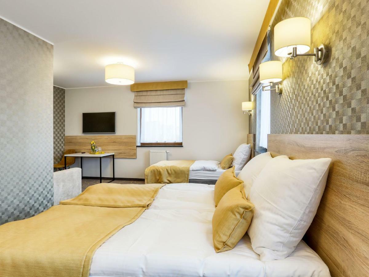 Hotel Antek Zlinice Ngoại thất bức ảnh