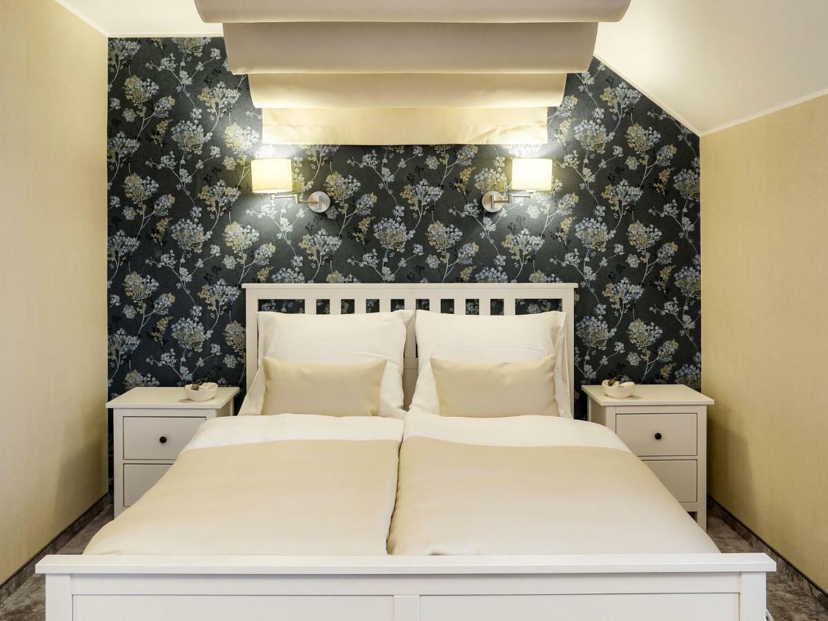 Hotel Antek Zlinice Ngoại thất bức ảnh